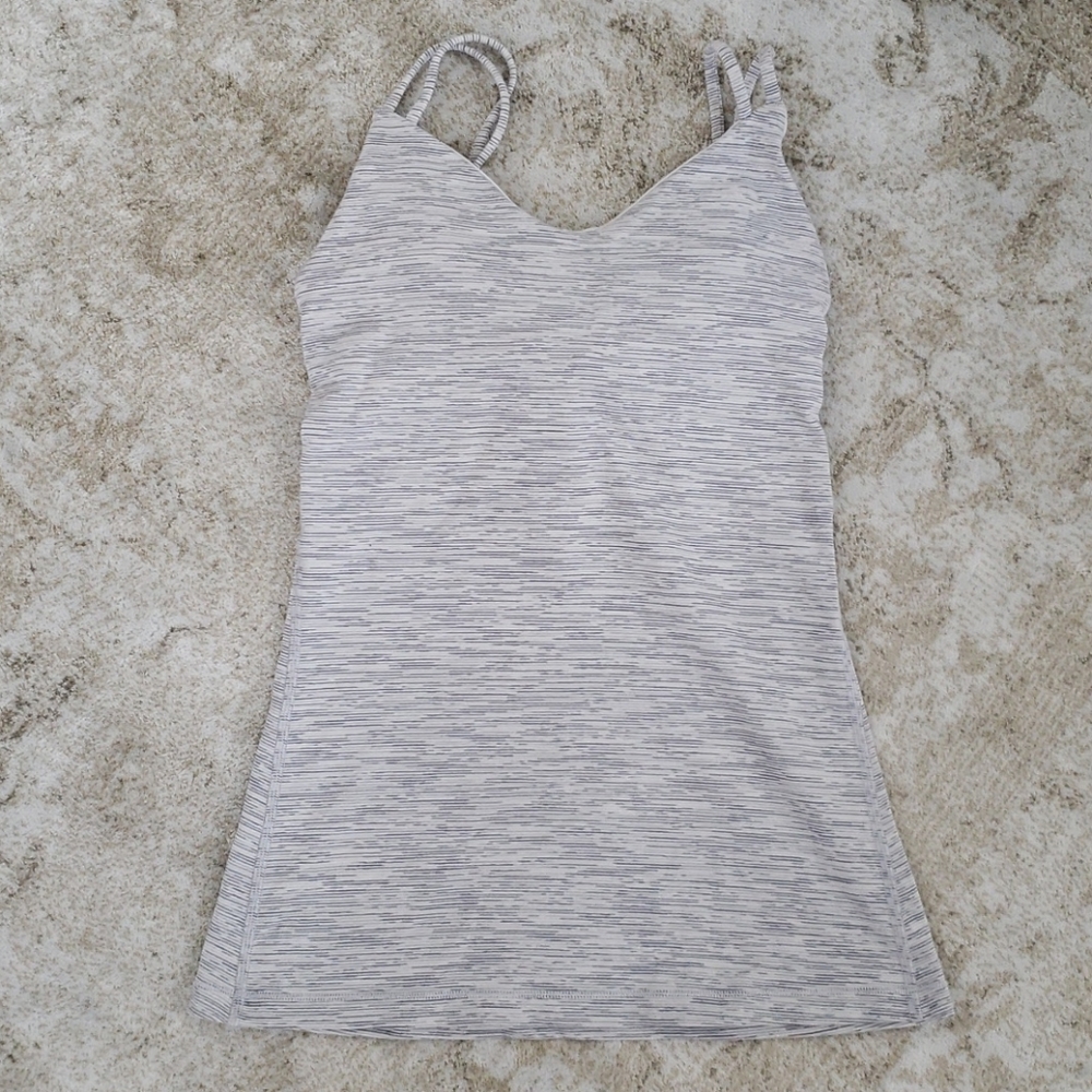 Lululemon athletic top 2